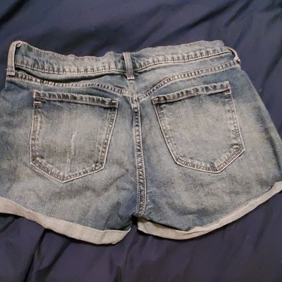Shorts - Picture 3 of 4